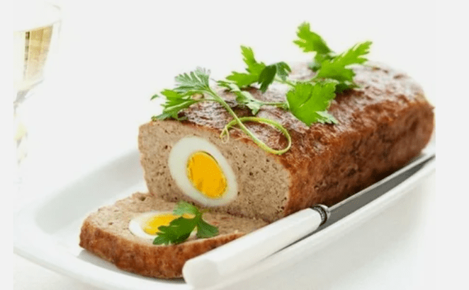 Kjöt rúlla með eggi á mataræði Ducan